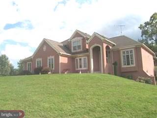 86 Aqueduct Road Washington Crossing, PA 18977 - Photo 1 of 6 Gallery Image 1