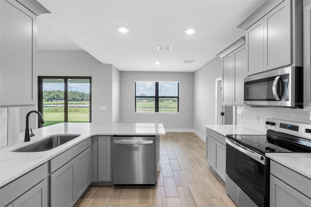 13501 Walden Sheffield Road Dover, FL 33527 - Photo 3 of 6