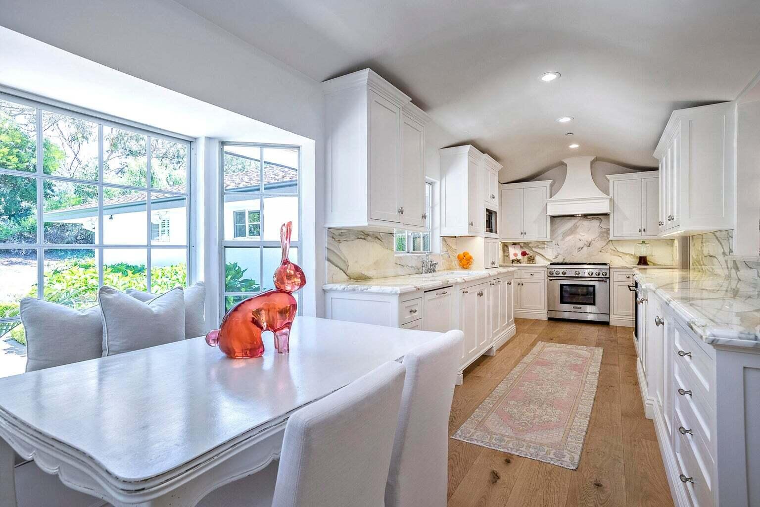 7110 Gobernador Canyon Road Carpinteria, CA 93013 - Photo 5 of 10 Kitchen