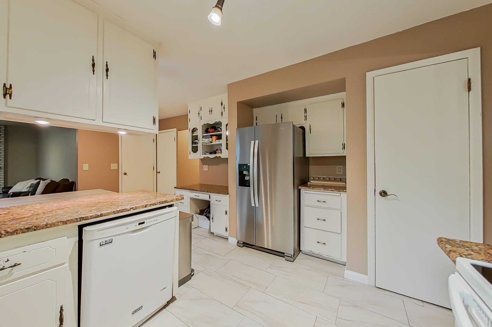 2136 Valkyrie Drive Northwest Rochester, MN 55901 - Photo 11 of 43 Gallery Image 11