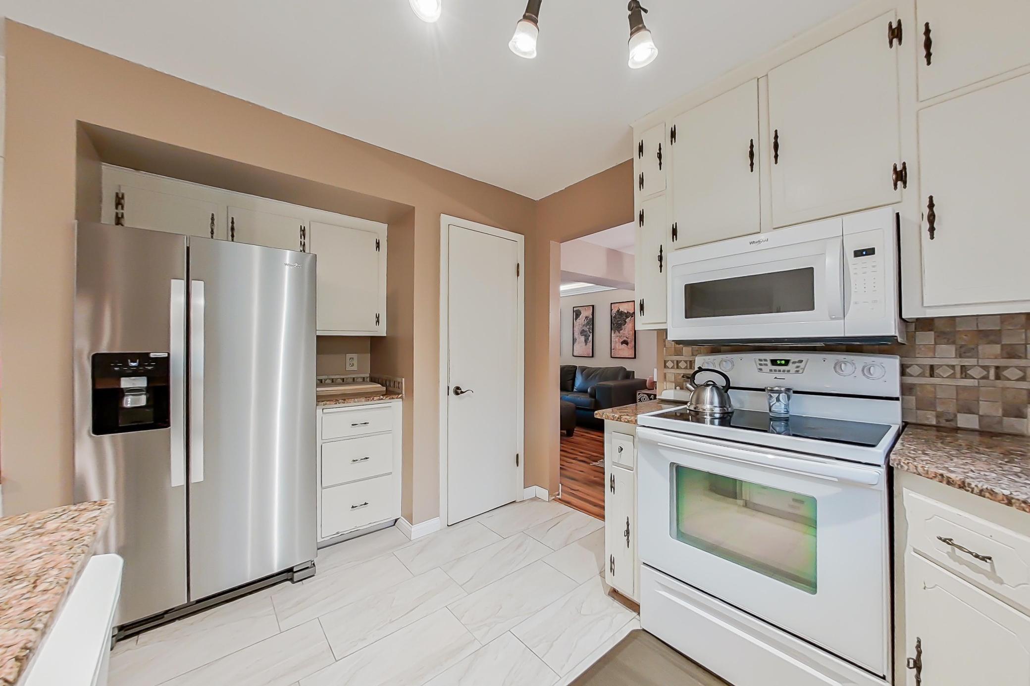 2136 Valkyrie Drive Northwest Rochester, MN 55901 - Photo 12 of 43 Gallery Image 12
