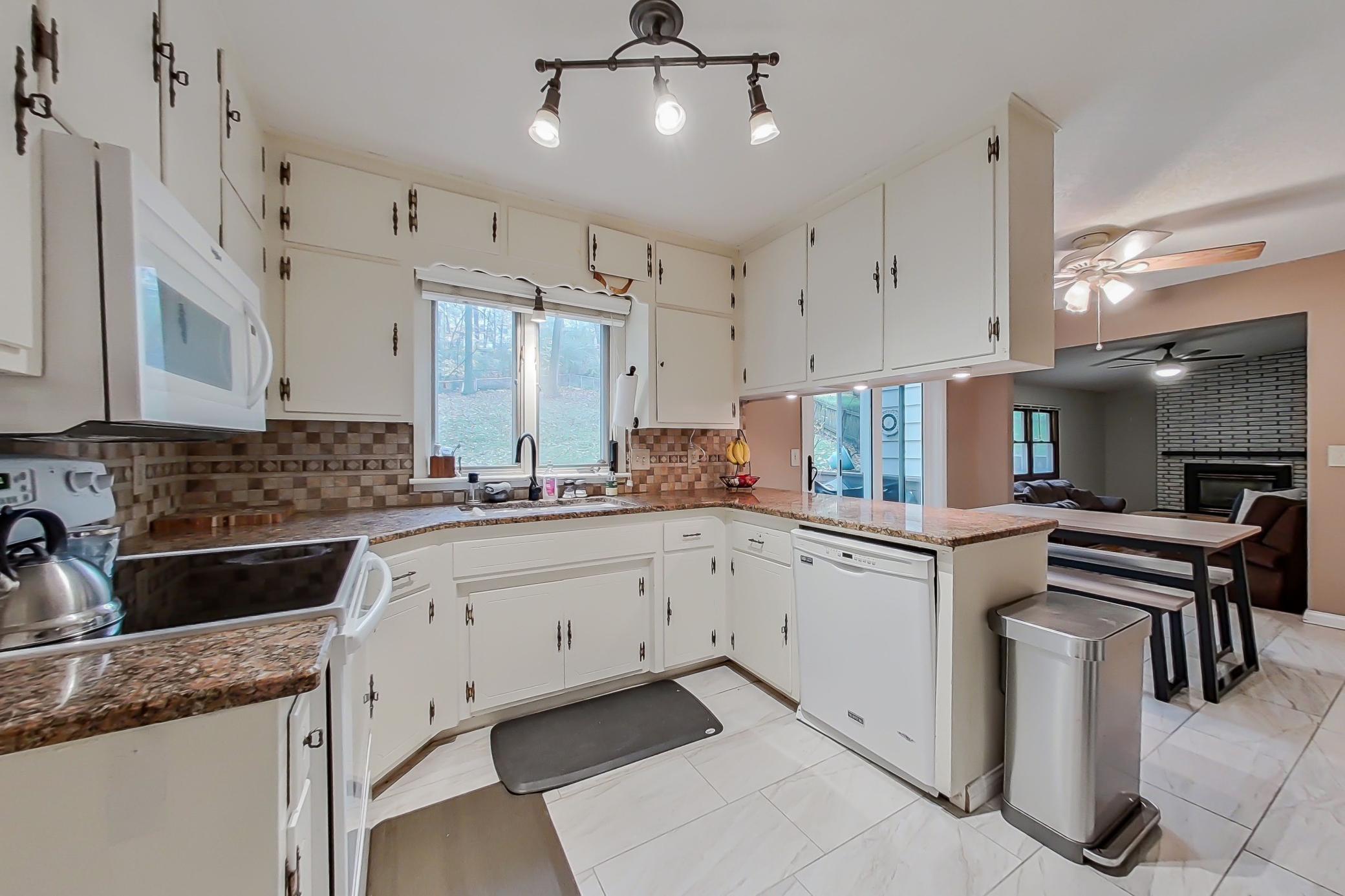 2136 Valkyrie Drive Northwest Rochester, MN 55901 - Photo 13 of 43 Gallery Image 13