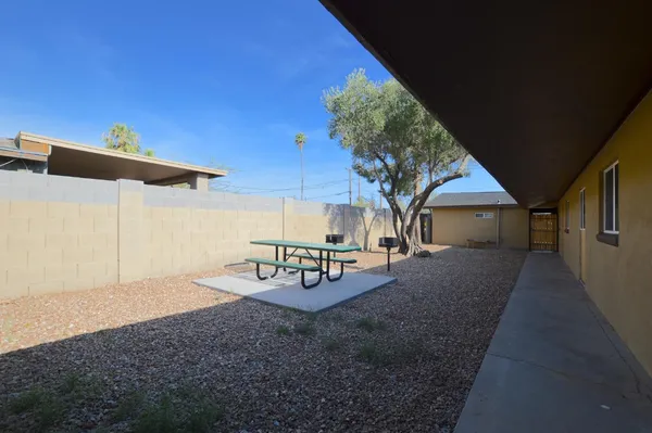 $799 | 1119 North 35th Street, Unit 6, Phoenix, AZ 85008