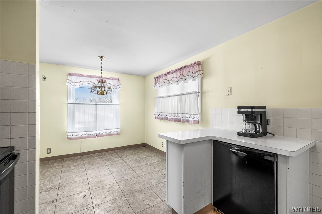 1257 Brighton Road Tonawanda, NY 14150 - Photo 11 of 37