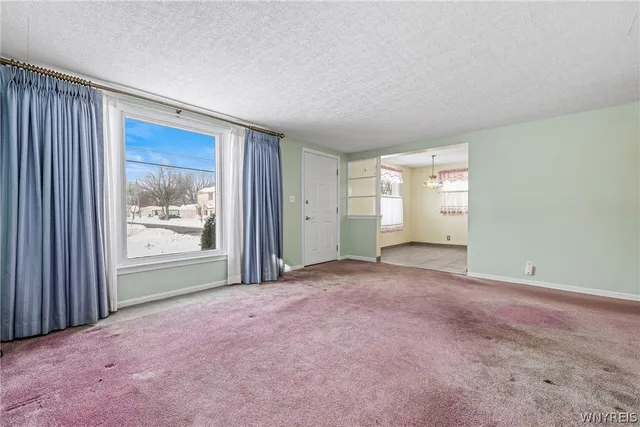 $194,900 | 1257 Brighton Road, Tonawanda, NY 14150