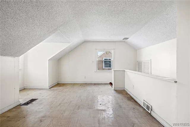 $194,900 | 1257 Brighton Road, Tonawanda, NY 14150