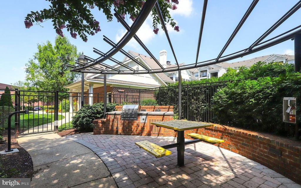 12909 Centre Park Circle, Unit 403 Herndon, VA 20171 - Photo 43 of 44