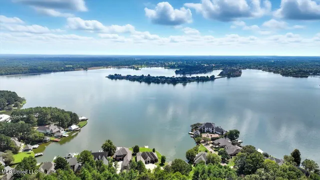 $347,000 | 107 Martinique Drive, Madison, MS 39110