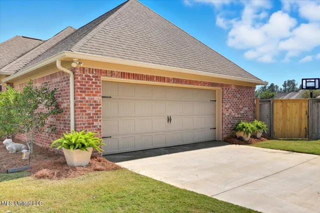 $347,000 | 107 Martinique Drive, Madison, MS 39110