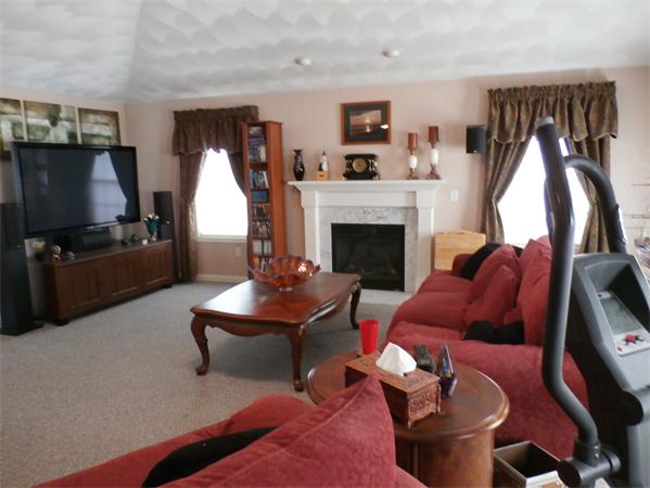 2 Navajo Road Worcester, MA 01606 - Photo 4 of 12 Gallery Image 4