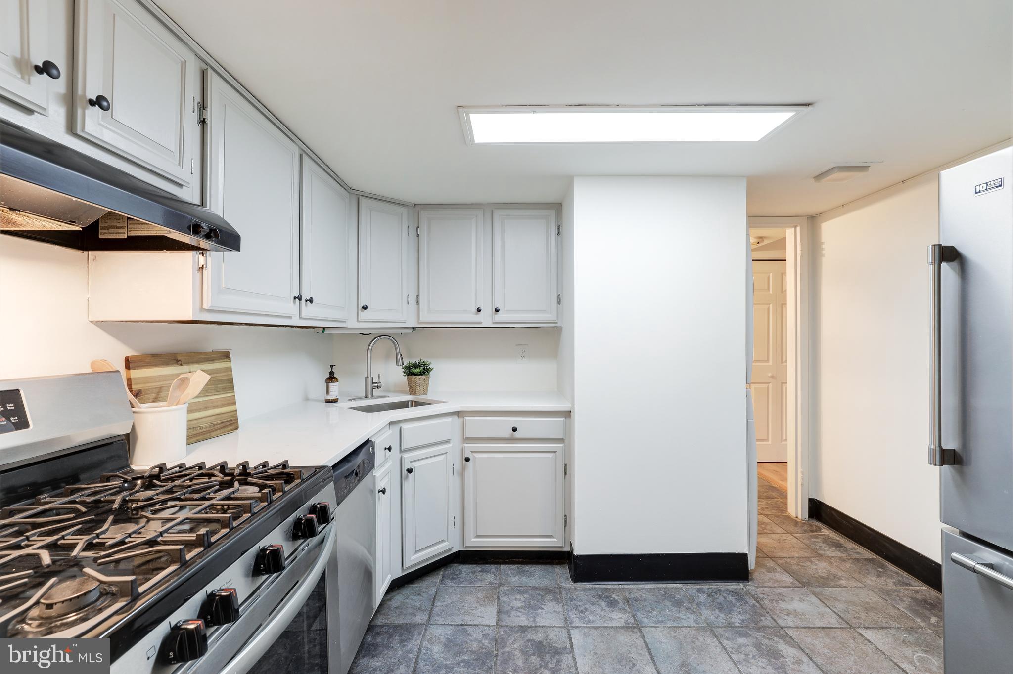 1520 Northgate Square, Unit 1A Reston, VA 20190 - Photo 15 of 31 Gallery Image 15