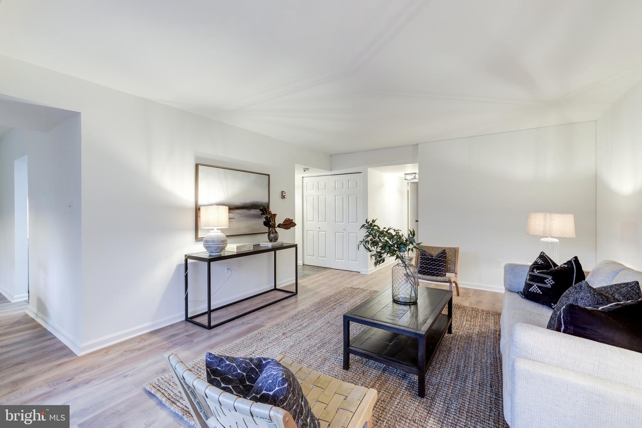 1520 Northgate Square, Unit 1A Reston, VA 20190 - Photo 10 of 31 Gallery Image 10