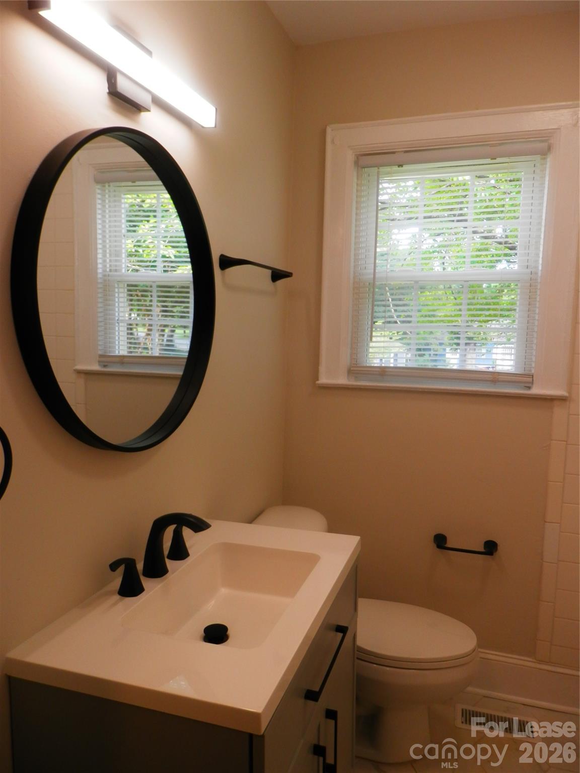 1416 Effingham Road Charlotte, NC 28208 - Photo 9 of 27