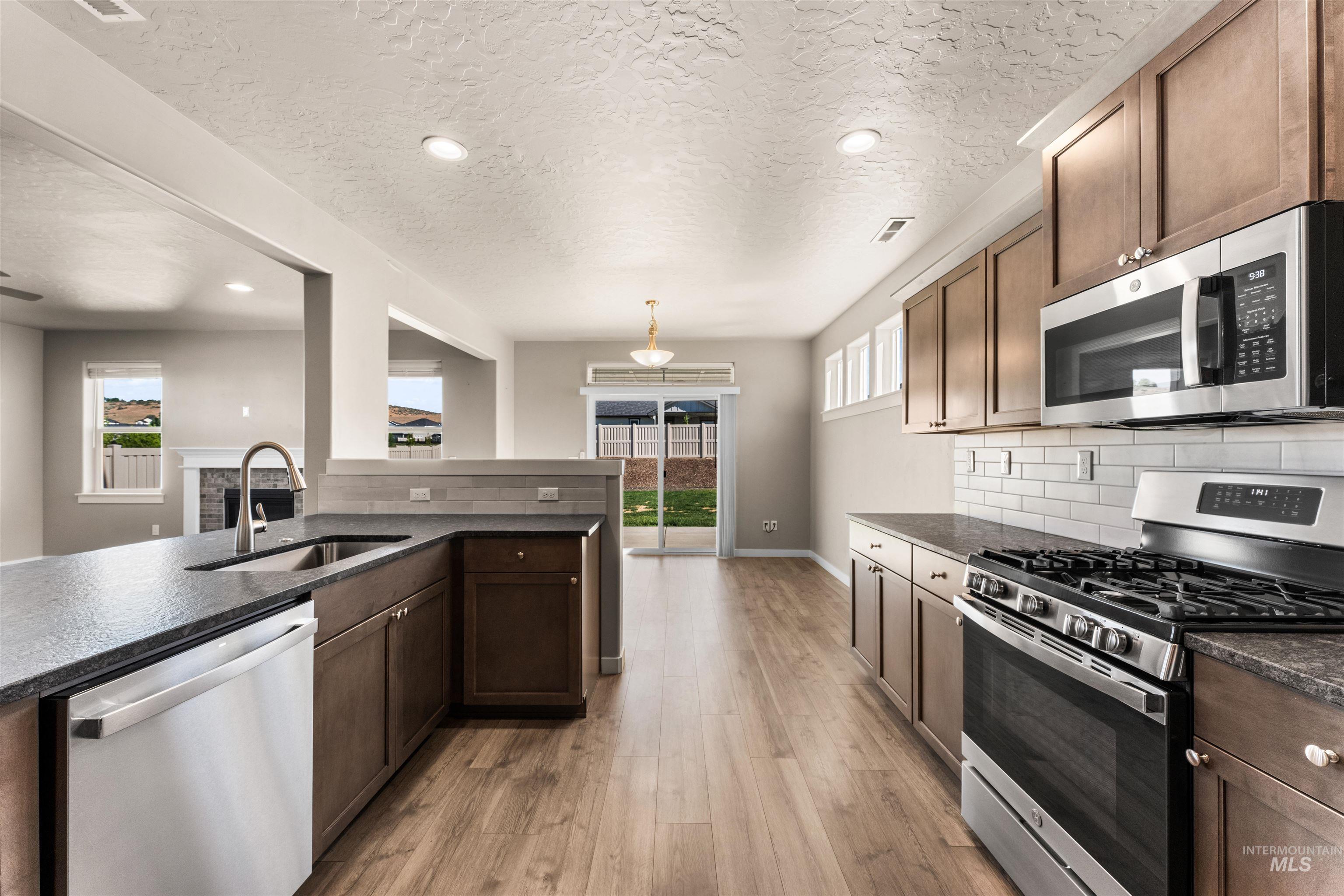 10326 West Trident Ridge Drive Star, ID 83669 - Photo 15 of 40