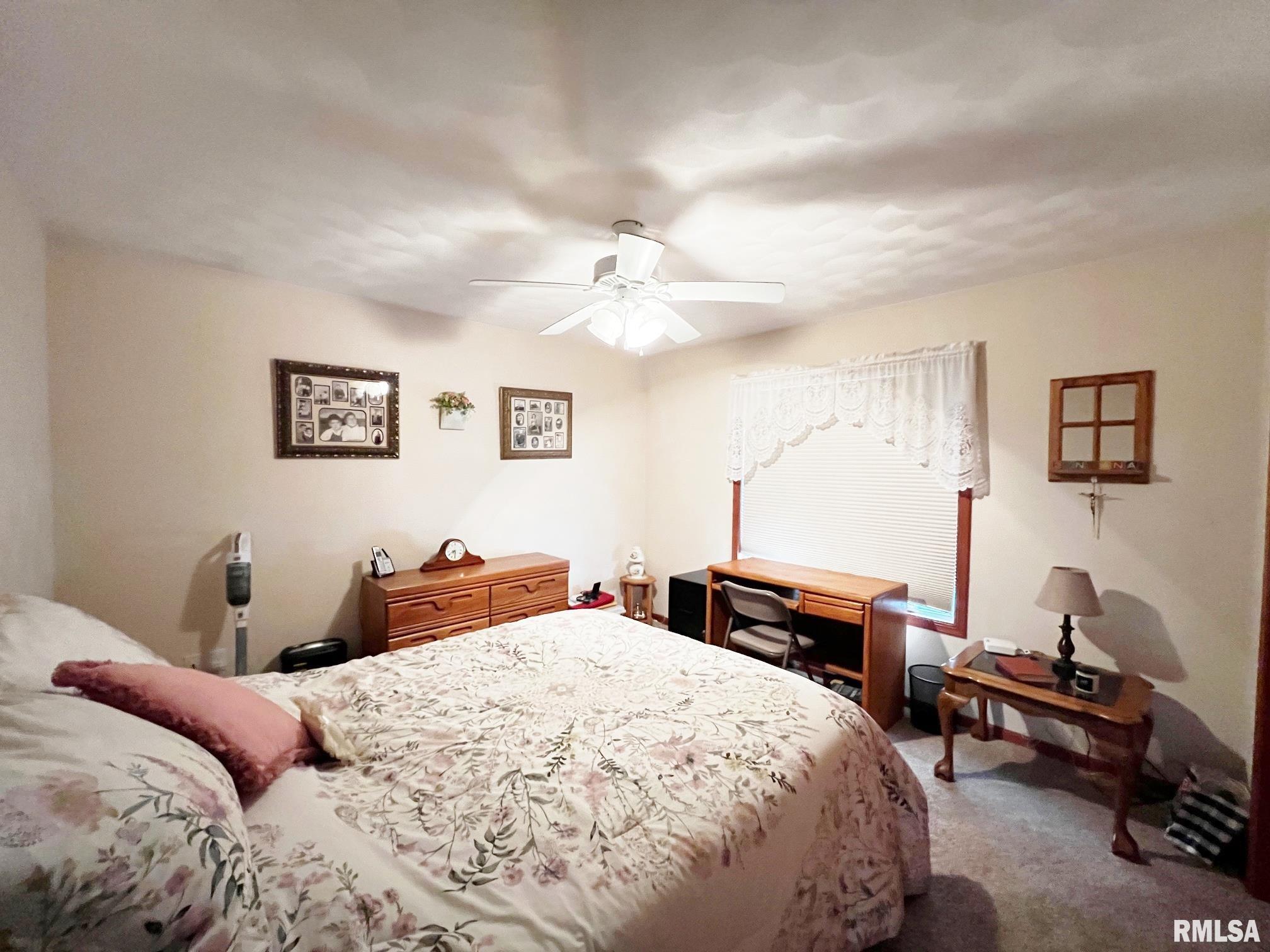 130 West Cruger Road Washington, IL 61571 - Photo 13 of 17