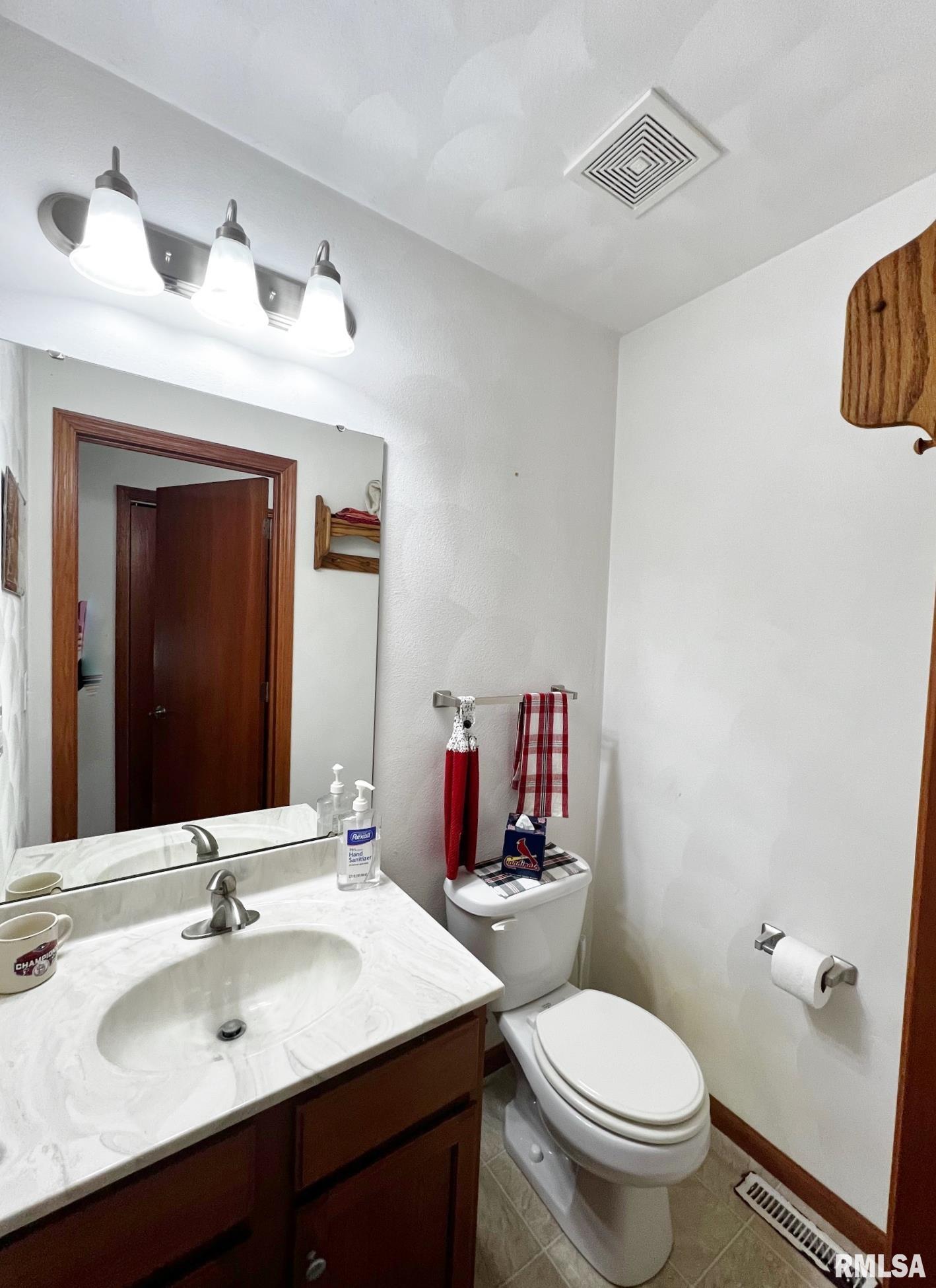 130 West Cruger Road Washington, IL 61571 - Photo 16 of 17