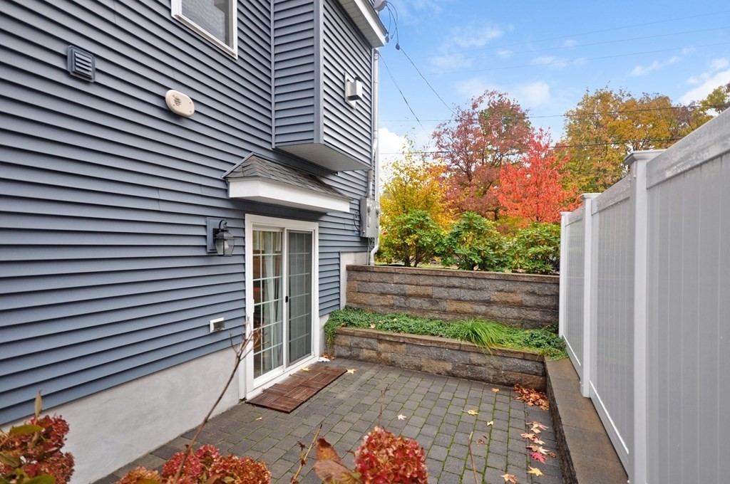 40 Grove Street, Unit 1 Waltham, MA 02453 - Photo 29 of 38