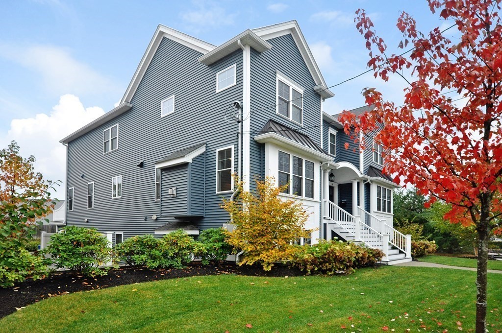 40 Grove Street, Unit 1 Waltham, MA 02453 - Photo 3 of 38