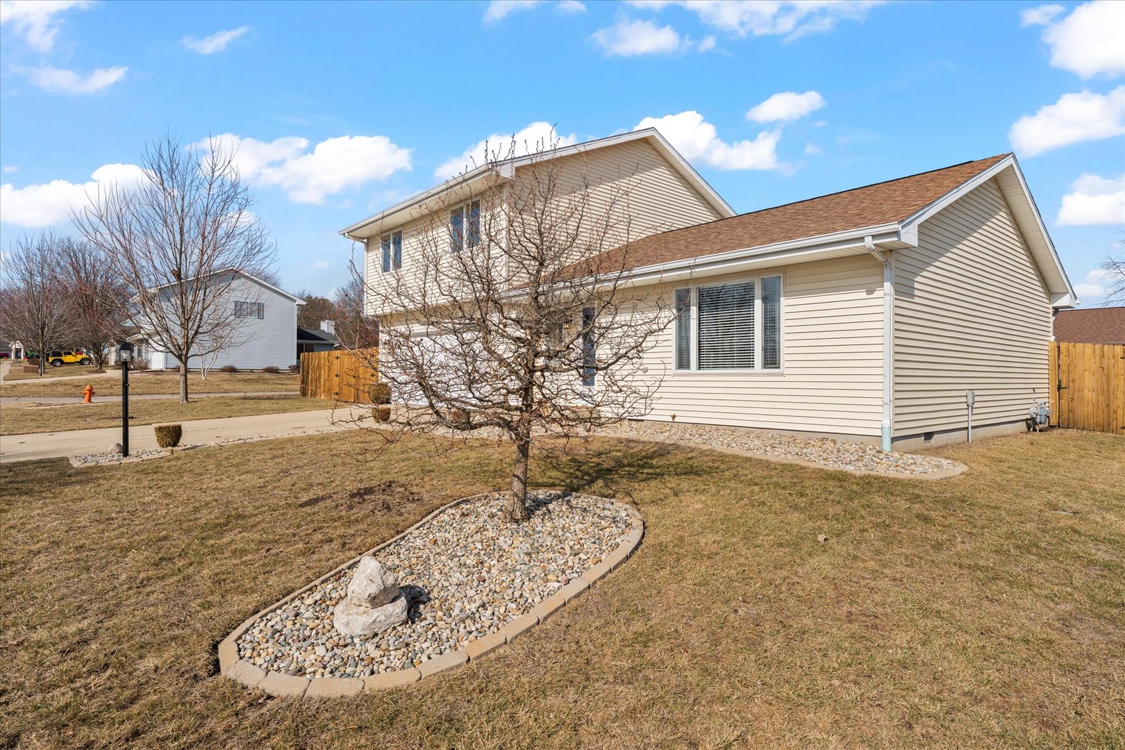 2608 Rachel Road Champaign, IL 61822 - Photo 40 of 47 a view of a yard with a house