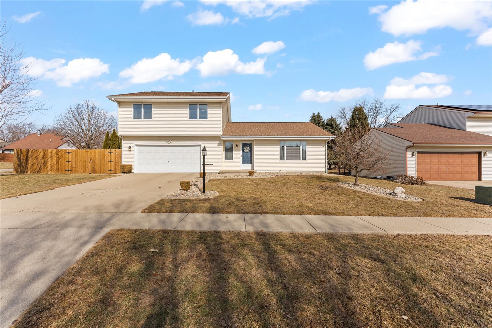 2608 Rachel Road Champaign, IL 61822 - Photo 43 of 47 a front view of a house with a yard