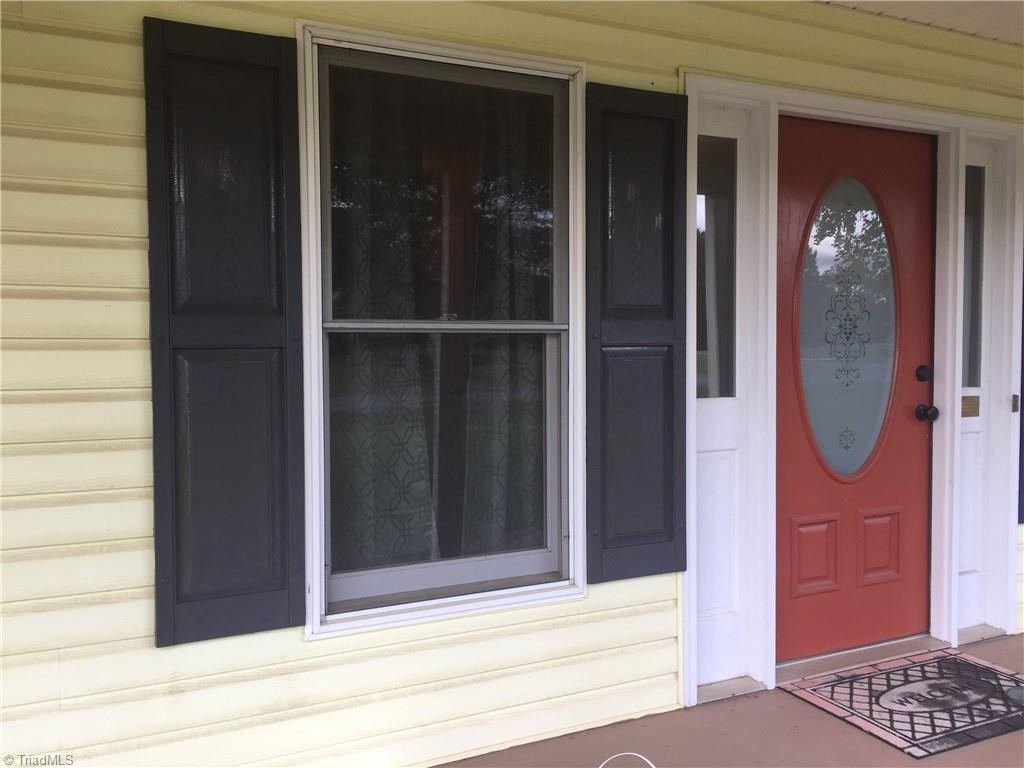 2612 Celeste Road Walkertown, NC 27051 - Photo 4 of 23 Gallery Image 4