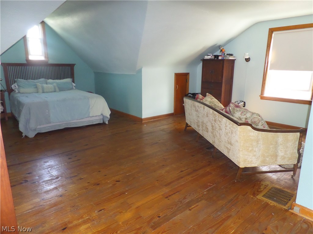 1566 Felton Road South Euclid, OH 44121 - Photo 12 of 21 The enormous master bedroom with sitting room.