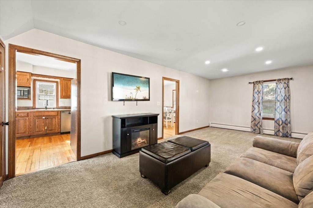 43 Tucker Street Fall River, MA 02724 - Photo 9 of 21