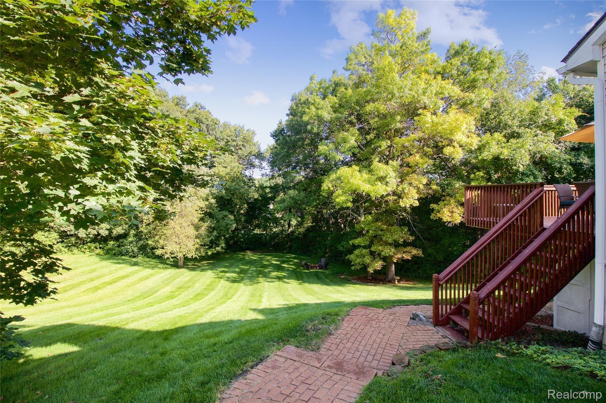 4353 Ridge Court Pinckney, MI 48169 - Photo 50 of 50 50.jpg