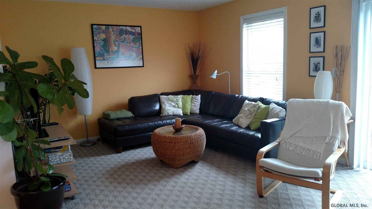 131 Harvard Road Colonie, NY 12189 - Photo 5 of 24 Photo 5
