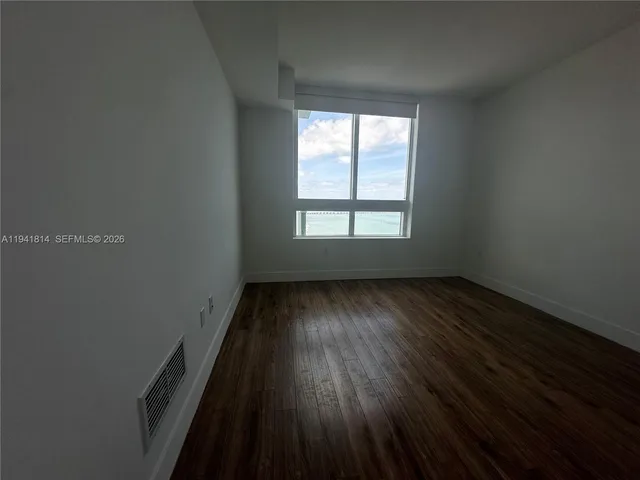 $5,350 | 1900 North Bayshore Drive, Unit 3812, Miami, FL 33132