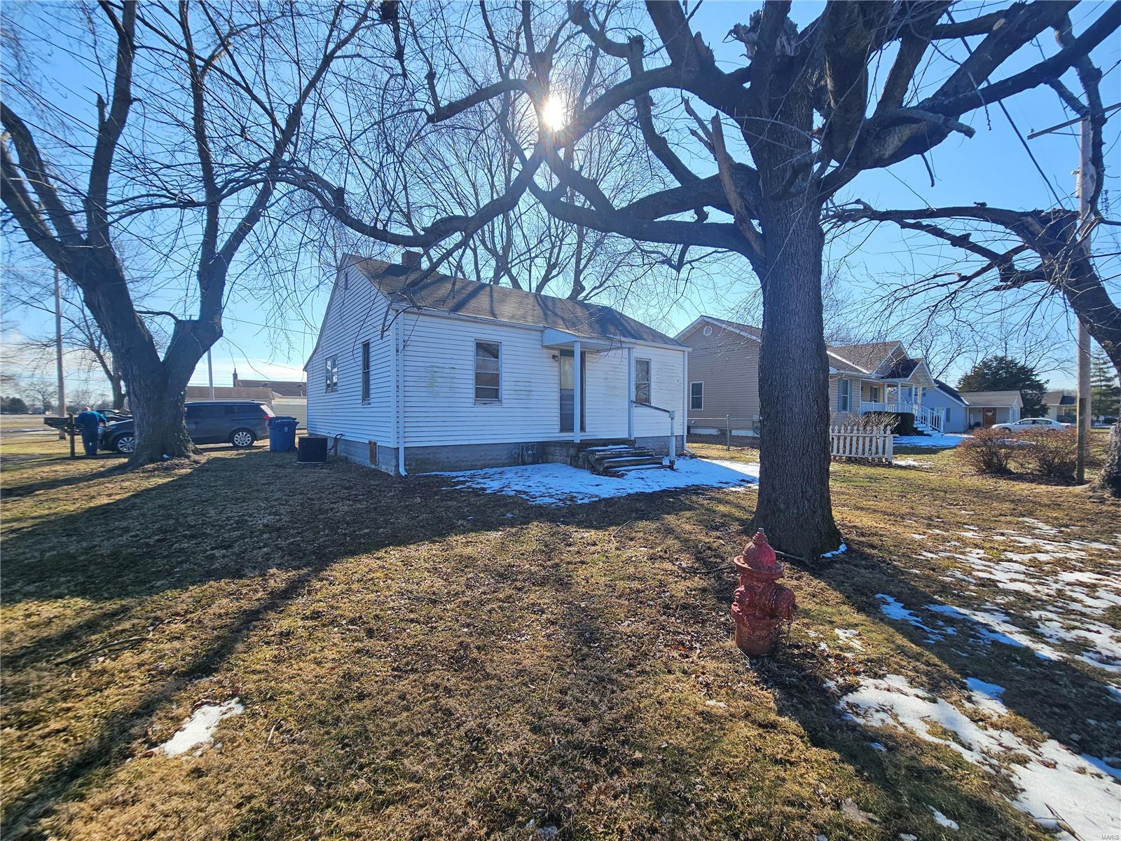 1418 Main Street South Roxana, IL 62087 - Photo 2 of 21