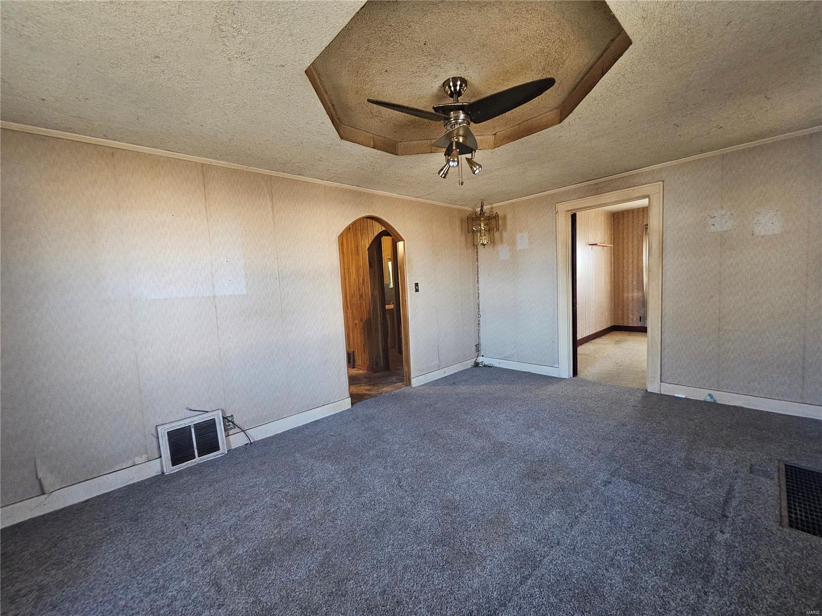 1418 Main Street South Roxana, IL 62087 - Photo 8 of 21