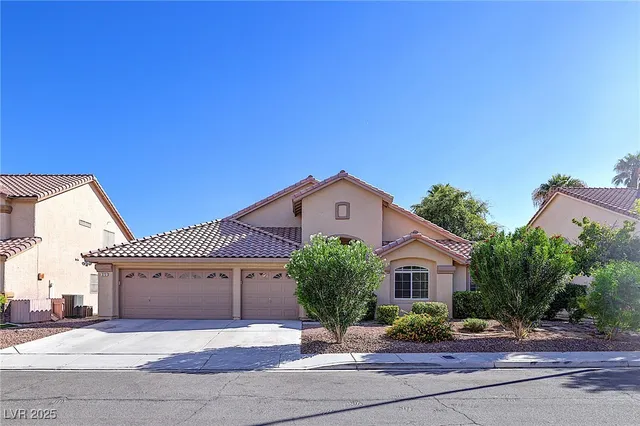 $2,800 | 373 Kenya Road, Las Vegas, NV 89123