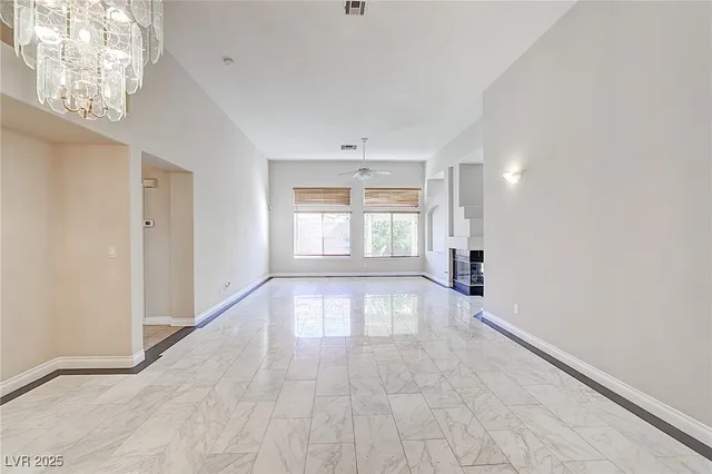 $2,800 | 373 Kenya Road, Las Vegas, NV 89123