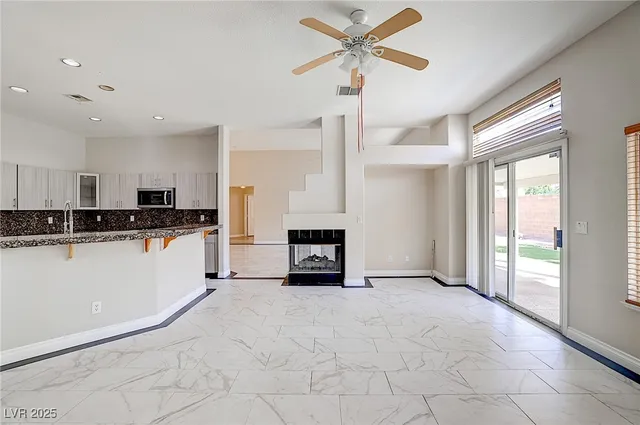 $2,800 | 373 Kenya Road, Las Vegas, NV 89123