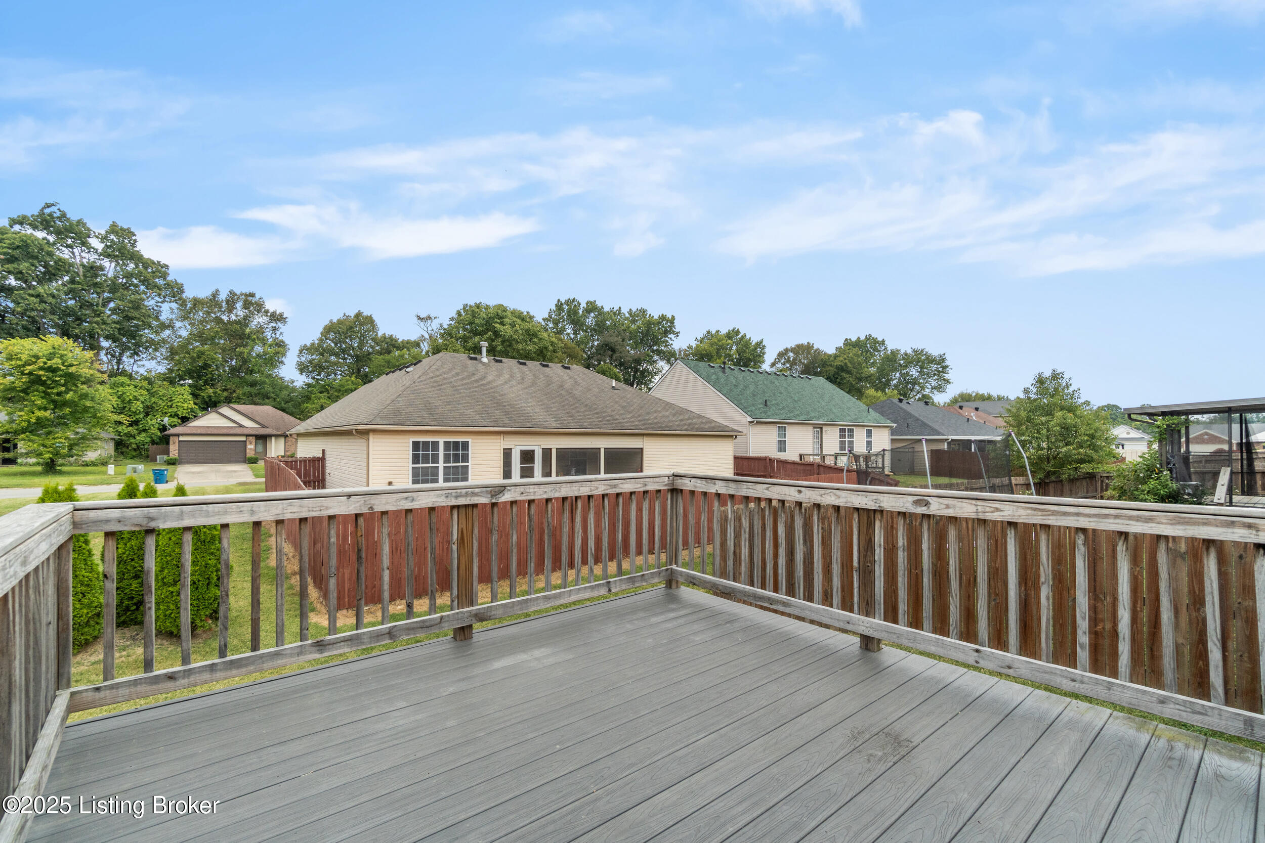 9829 Brooks Bend Road Louisville, KY 40258 - Photo 8 of 32 dsc07481