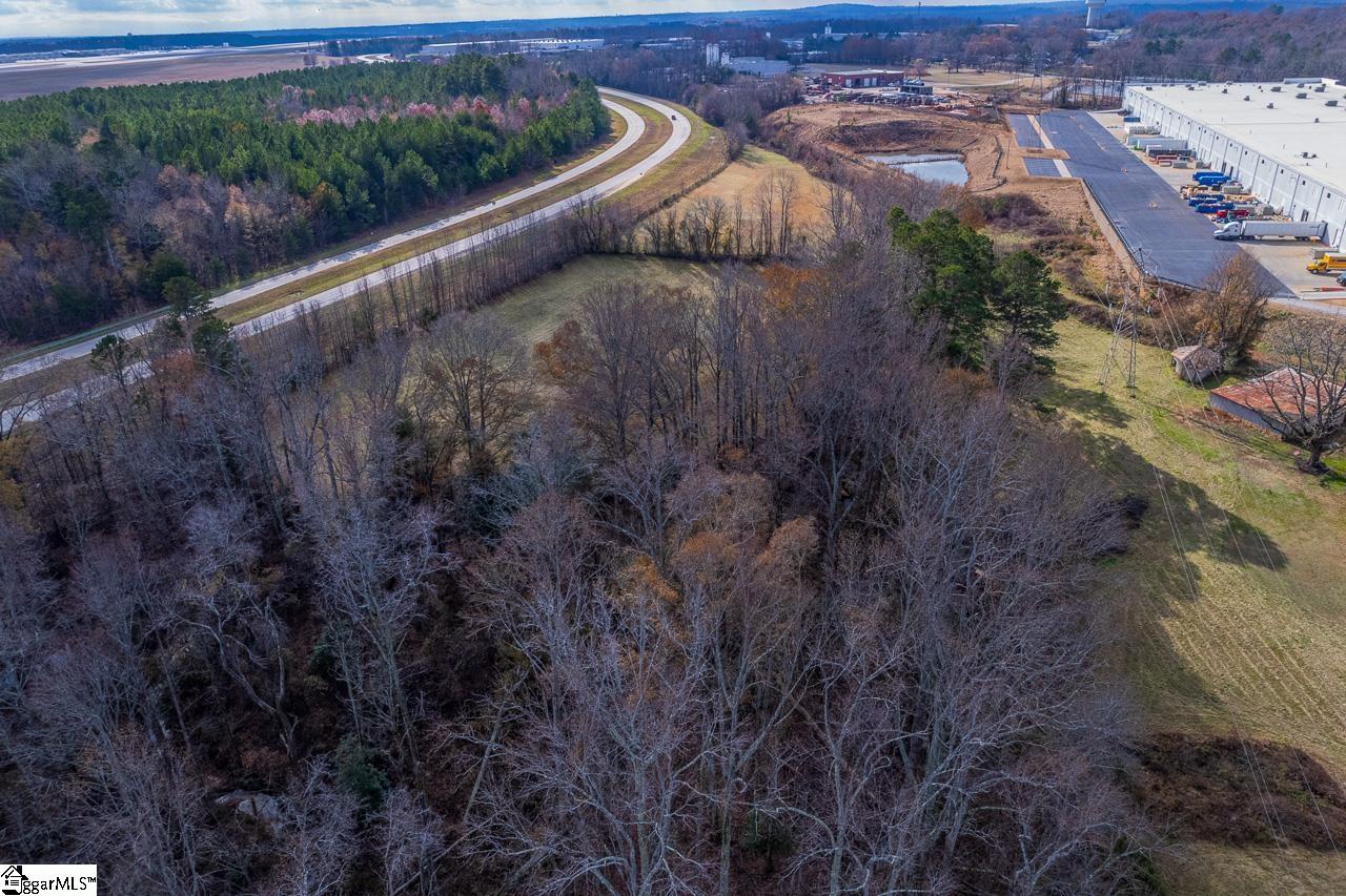 847 Harvey Road Greer, SC 29651 - Photo 8 of 49 Gallery Image 8