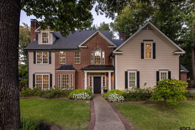 $699,900 | 3618 Trailwood Court, Tyler, TX 75707