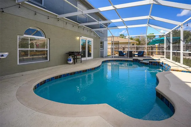 $621,000 | 220 Bird Of Paradise Drive, Palm Coast, FL 32137