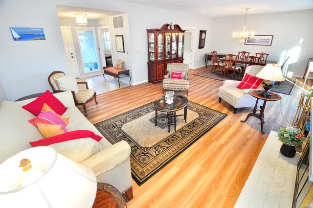 $280,000 | 278 Heritage Village, Unit B, Southbury, CT 06488