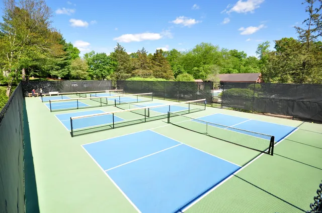 $280,000 | 278 Heritage Village, Unit B, Southbury, CT 06488