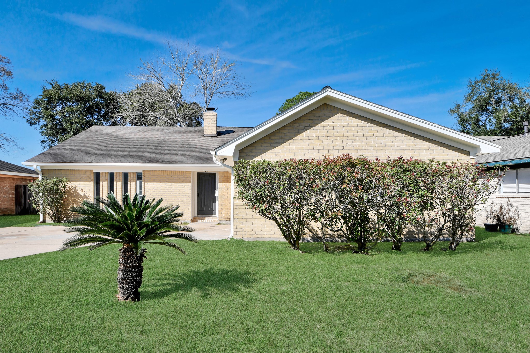 9114 Spellman Road Houston, TX 77031 - Photo 2 of 30 a view of a house with a yard
