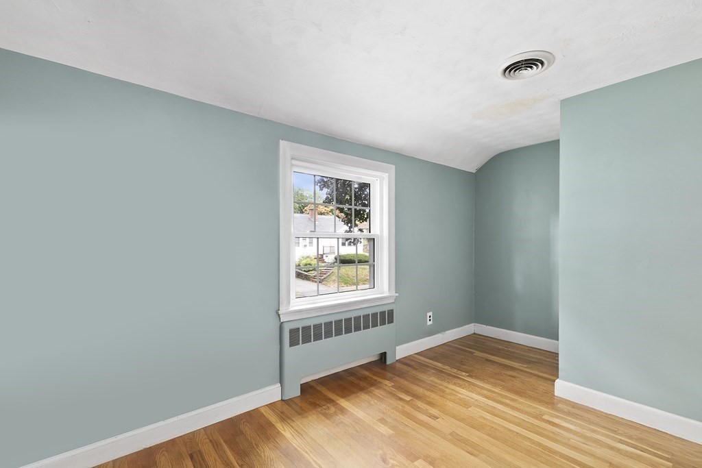 34 Woodbriar Road Wakefield, MA 01880 - Photo 13 of 20 Gallery Image 13