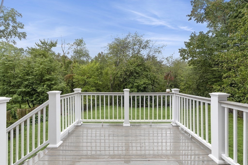34 Woodbriar Road Wakefield, MA 01880 - Photo 17 of 20 Gallery Image 17