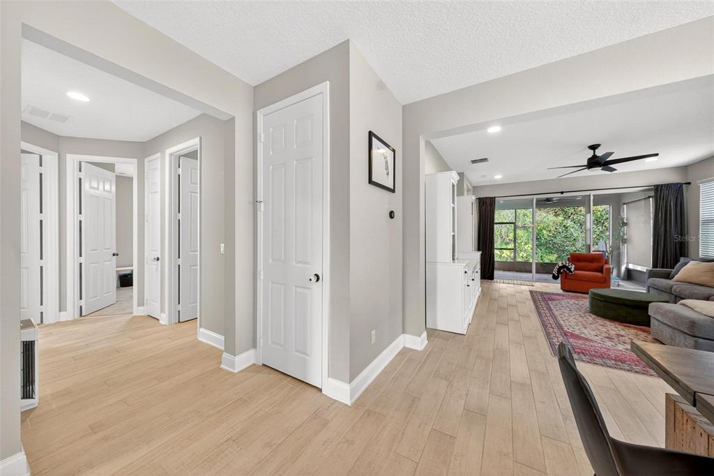 2139 Bay Line Road Oakland, FL 34787 - Photo 4 of 57 a living room with furniture and a large window