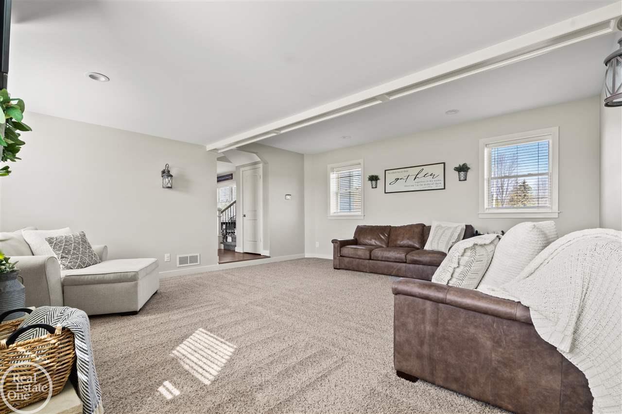 7595 Frith Road Columbus, MI 48063 - Photo 9 of 29 50068688-8.JPG