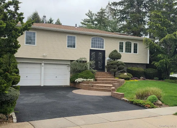 $1,599,999 | 8 Herkimer Avenue, Jericho, NY 11753