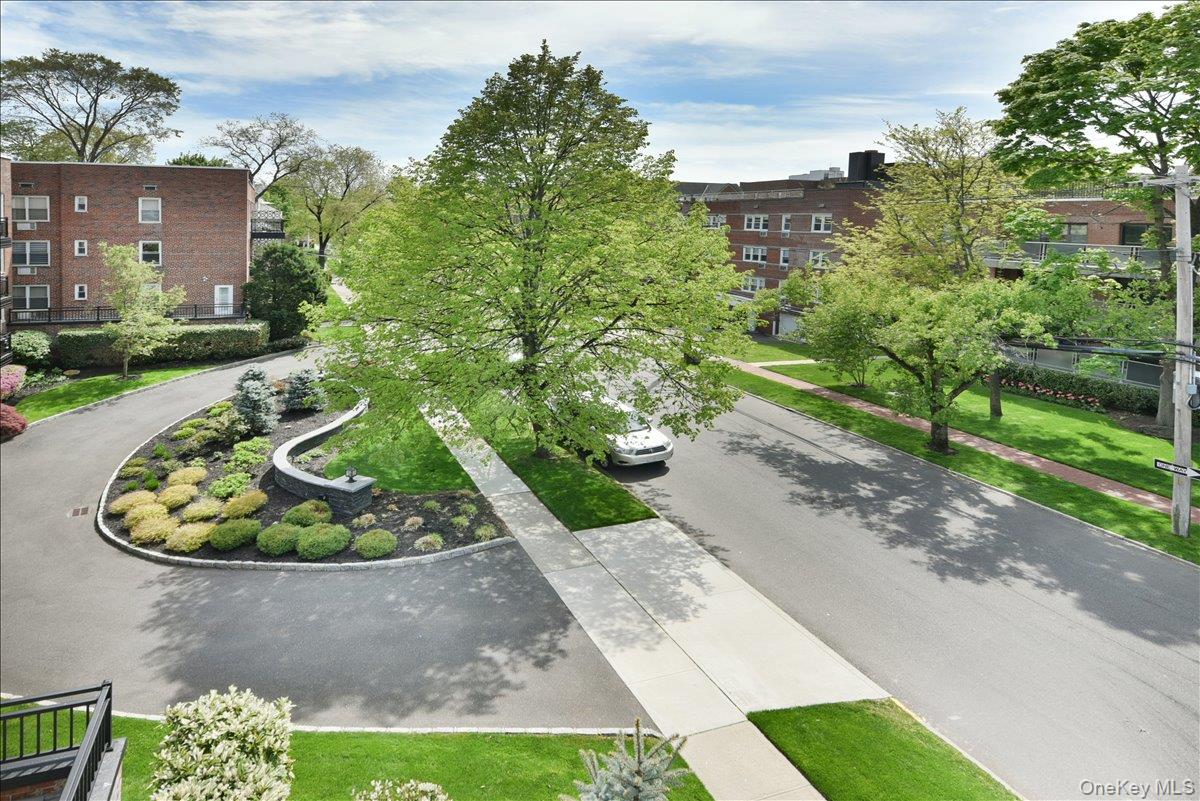 25 Canterbury Road, Unit 3L Great Neck, NY 11021 - Photo 3 of 29 View from the Balcony