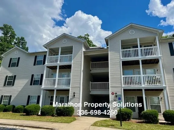 $1,225 | 903 Hanahan Court, Unit 2B, Greensboro, NC 27409
