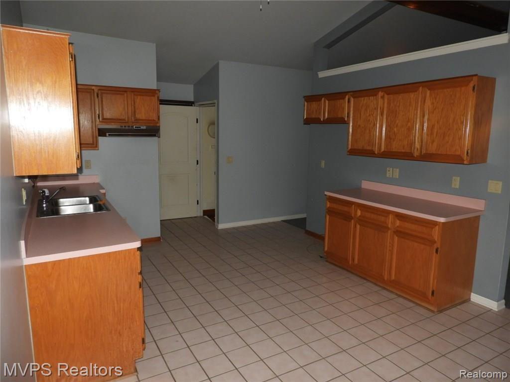 7488 Shea Road Marine City, MI 48039 - Photo 7 of 26 DSCN2001.JPG